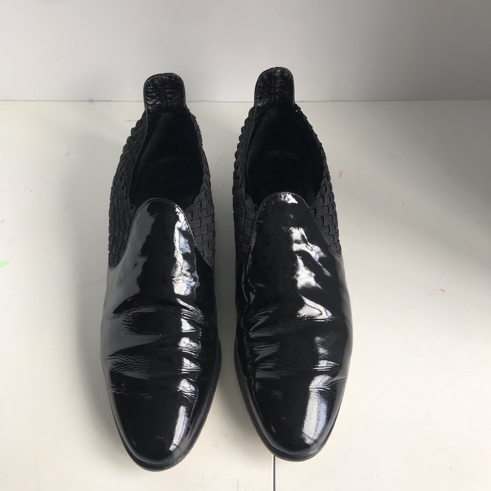 Joan & David Patent Flats. Size 9